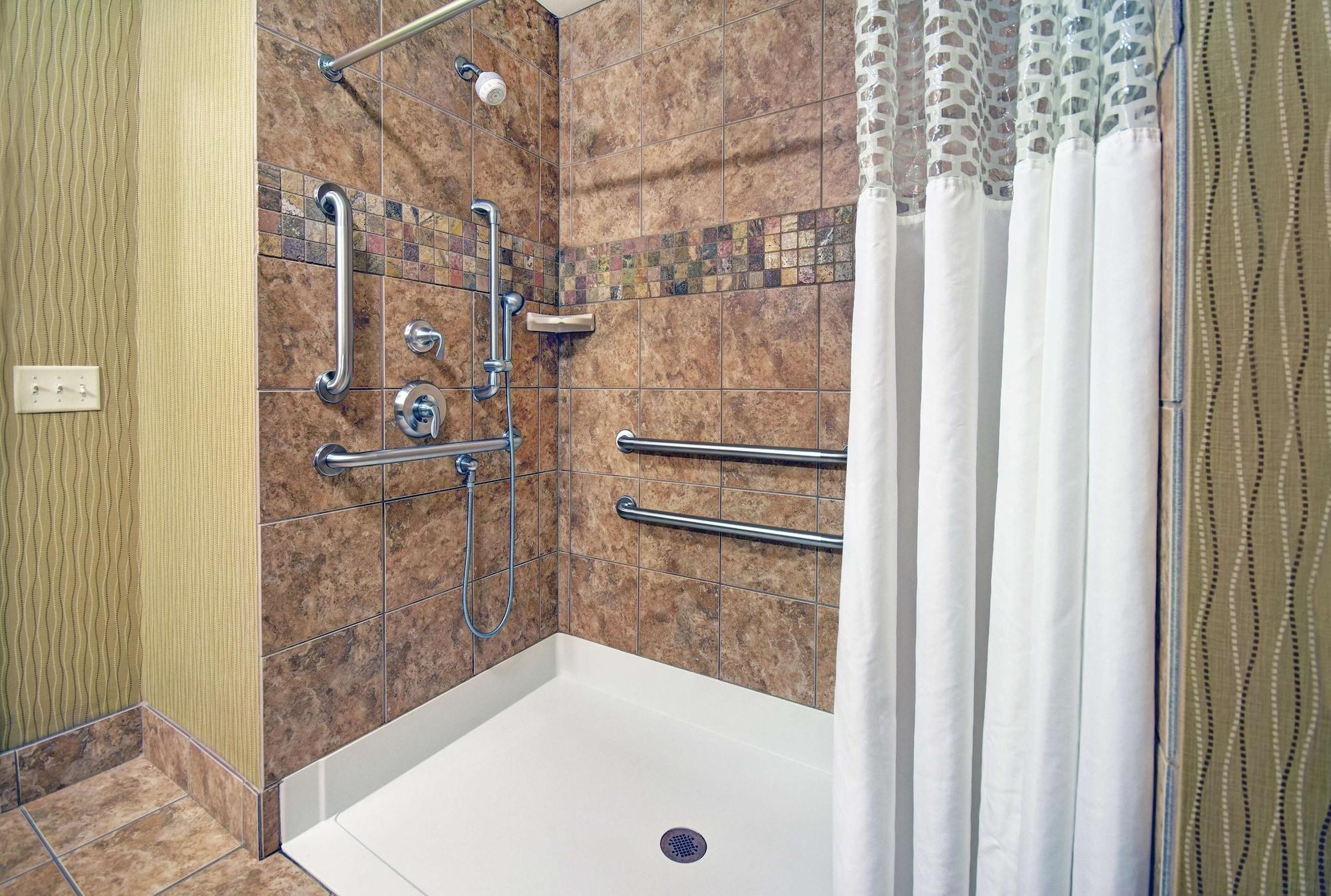 Hampton Inn Белойт Экстерьер фото