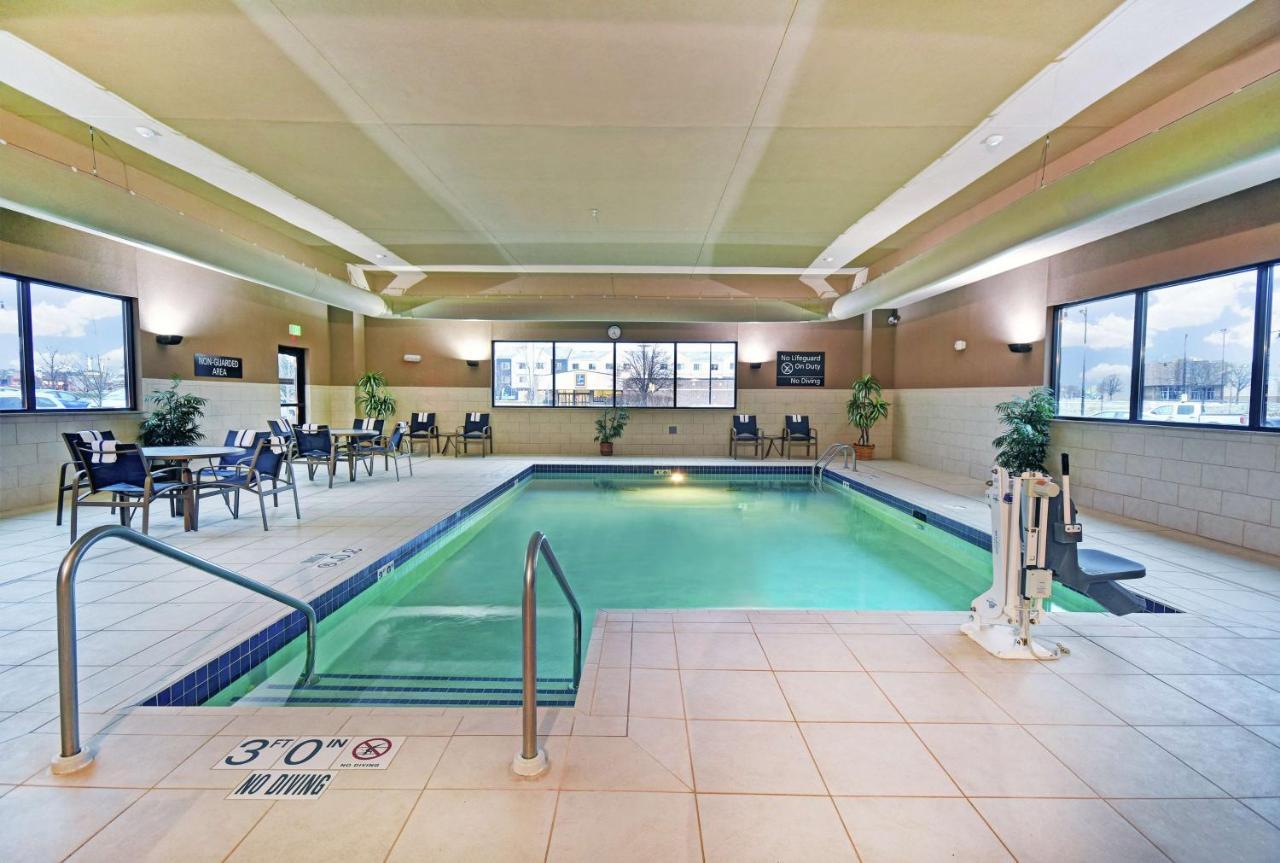 Hampton Inn Белойт Экстерьер фото