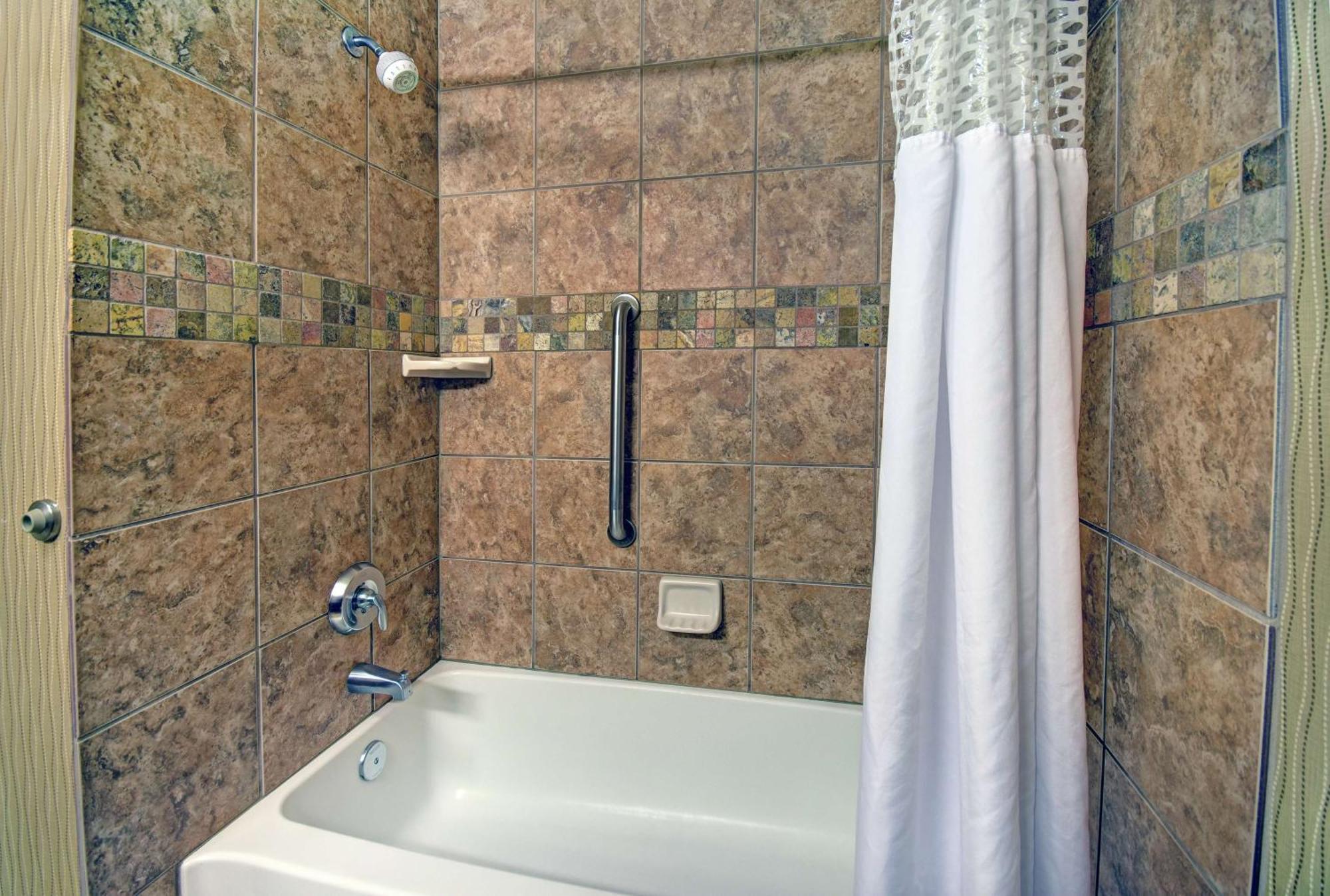 Hampton Inn Белойт Экстерьер фото
