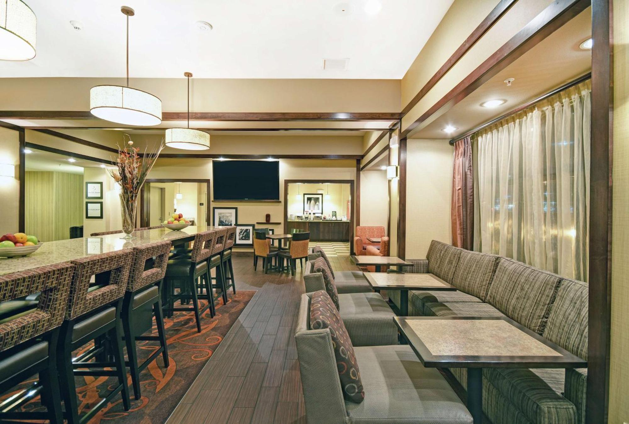 Hampton Inn Белойт Экстерьер фото